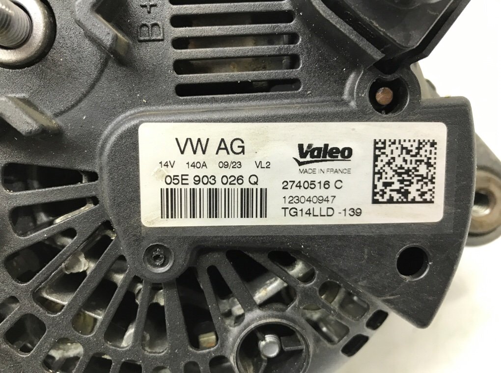 Генератор бу для Skoda Kodiaq 1 1.5 Ti,  2023 г.