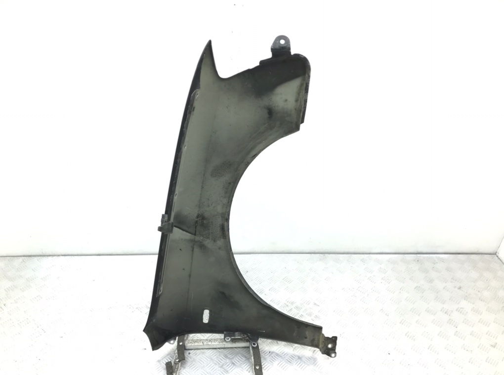 Крыло переднее левое бу для Audi A4 B7 2.0 TDi, 2008 г. Крыло переднее левое бу для Audi A4 B7 2.0 TDi, 2008 г.