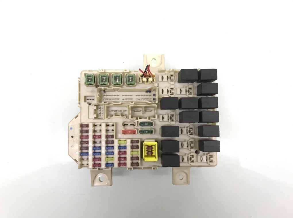 Блок предохранителей бу для Mitsubishi Colt 6 1.1 i, 2006 г.