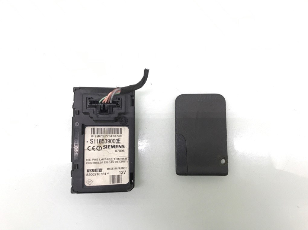 Блок считывания ключ-карты бу для Renault Grand Scenic 2 1.5 DCi, 2007 г. Блок считывания ключ-карты бу для Renault Grand Scenic 2 1.5 DCi, 2007 г.