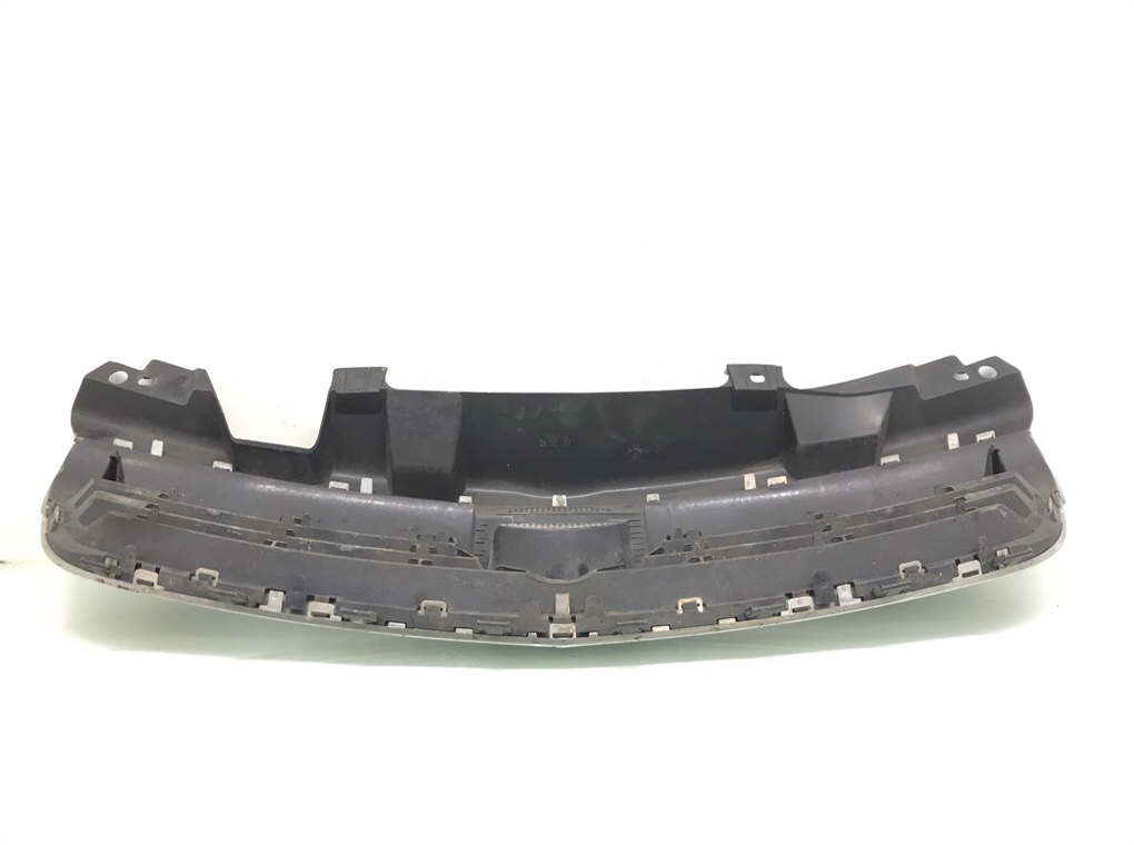 Решетка радиатора бу для Opel Zafira B 1.7 CDTi,  2011 г.