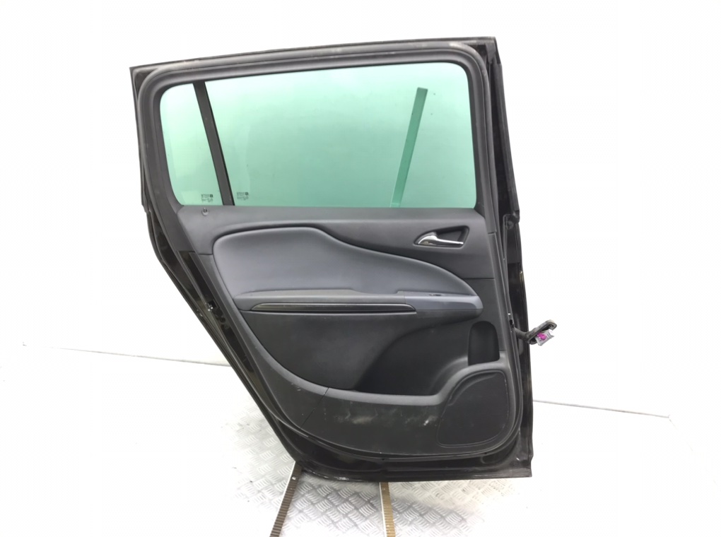 Дверь задняя левая бу для Opel Zafira C 2.0 CDTi,  2013 г.