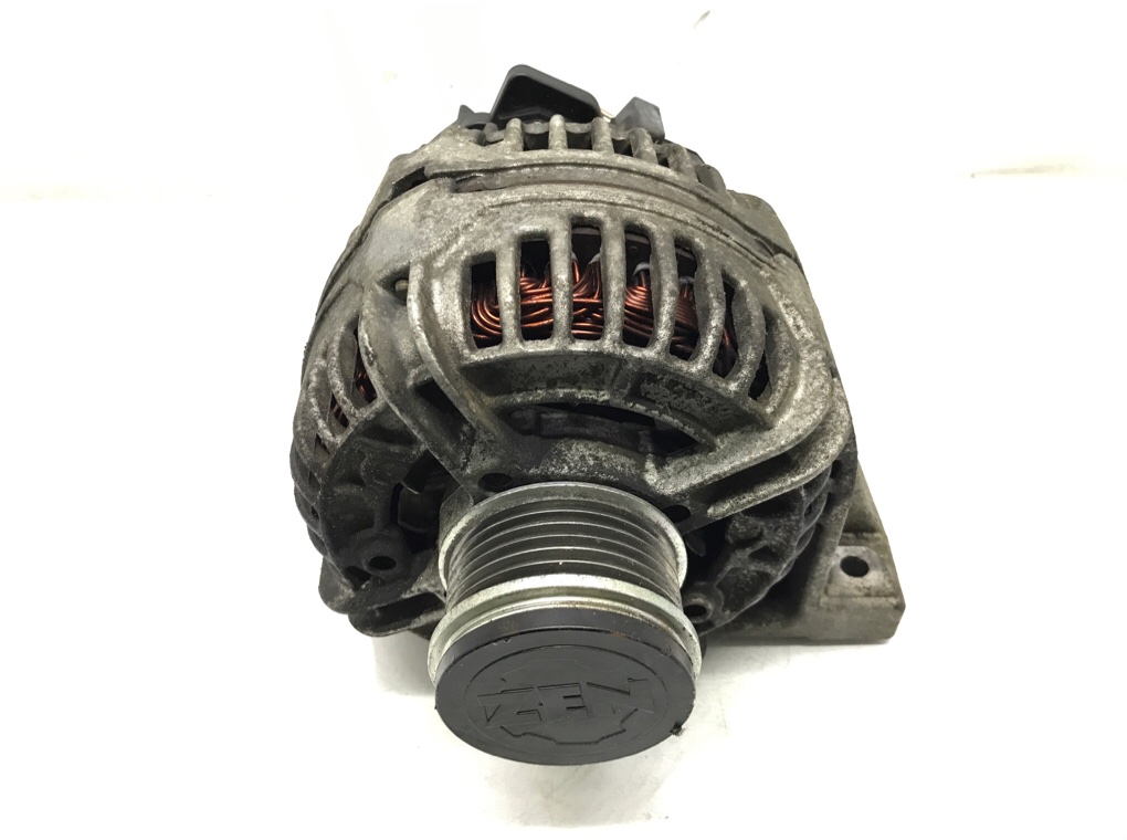 Генератор бу для Volvo V70 2 2.4 i, 2002 г.