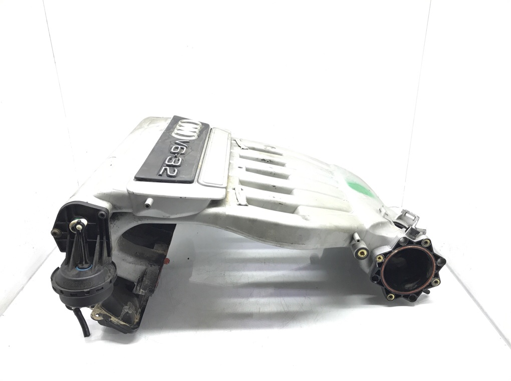 Коллектор впускной бу для Audi TT  3.2 i,  2004 г.