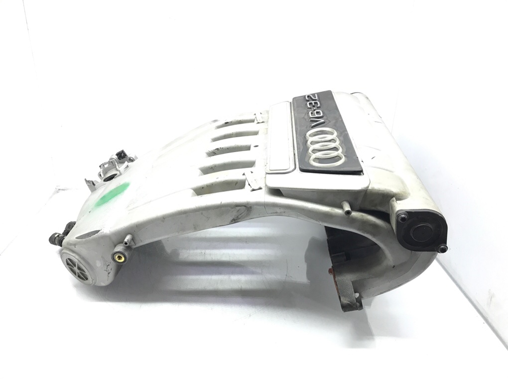 Коллектор впускной бу для Audi TT  3.2 i,  2004 г.