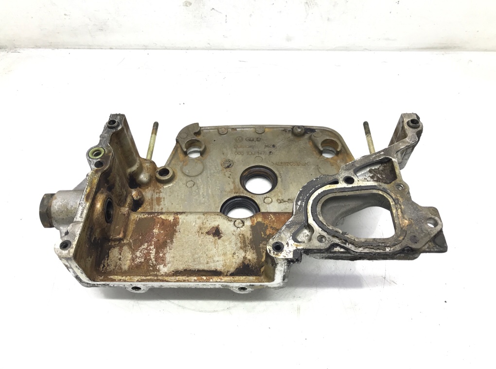 Крышка двигателя передняя бу для Audi TT  3.2 i,  2004 г.