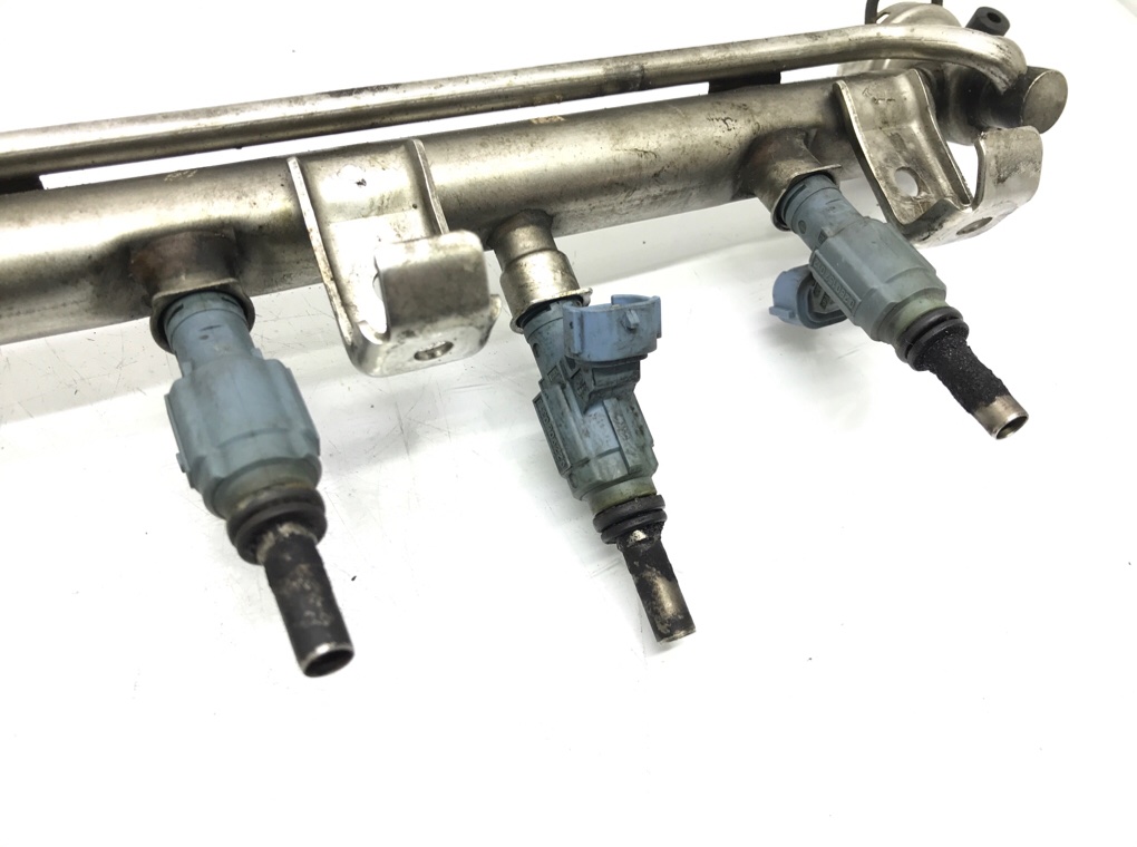 Топливная рампа бу для Audi TT  3.2 i,  2004 г.