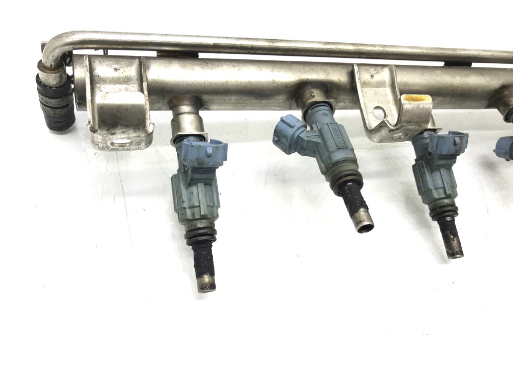 Топливная рампа бу для Audi TT  3.2 i,  2004 г.