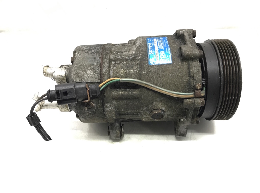 Компрессор кондиционера бу для Audi TT  3.2 i,  2004 г.