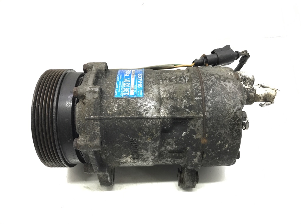 Компрессор кондиционера бу для Audi TT  3.2 i,  2004 г.