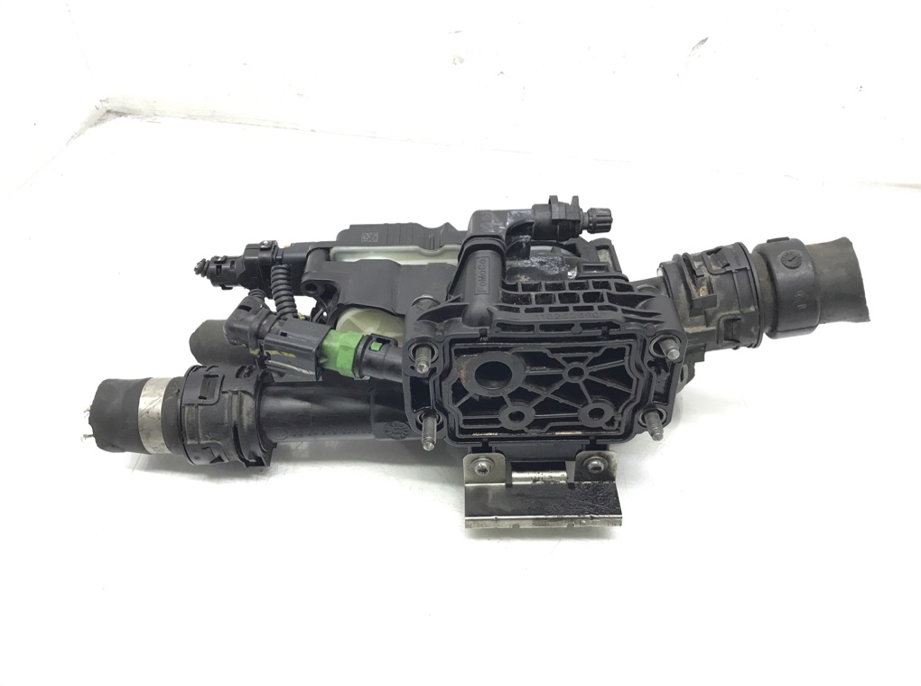 Корпус термостата бу для Citroen C4 Picasso 2 1.6 HDi, 2016 г. Корпус термостата бу для Citroen C4 Picasso 2 1.6 HDi, 2016 г.