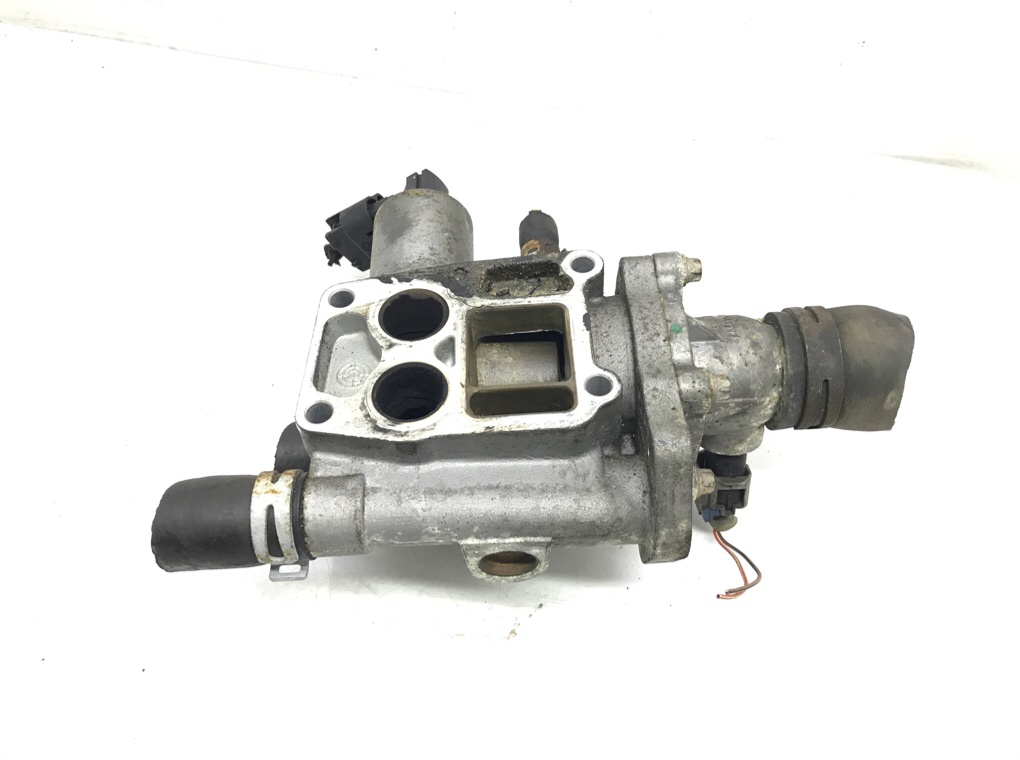 Корпус термостата бу для Opel Meriva A 1.6 i, 2010 г. Корпус термостата бу для Opel Meriva A 1.6 i, 2010 г.