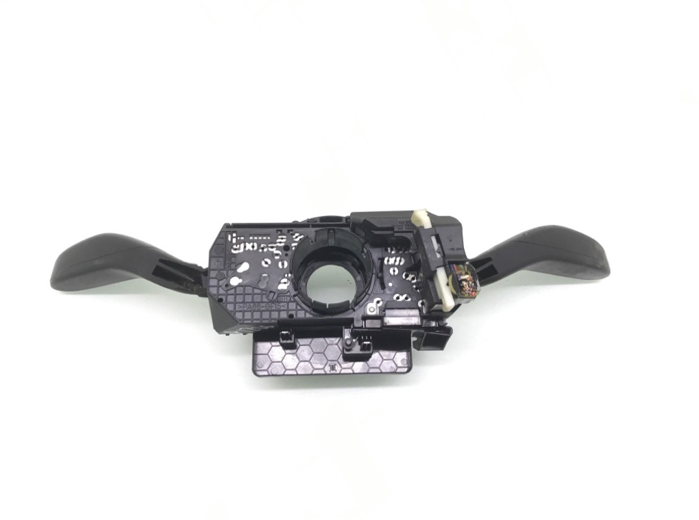 Переключатель подрулевой (стрекоза) бу для Volkswagen Polo 4 1.2 i,  2002 г.