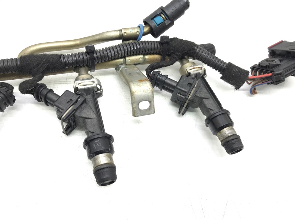 Топливная рампа бу для Opel Meriva A 1.6 i, 2010 г. Топливная рампа бу для Opel Meriva A 1.6 i, 2010 г.