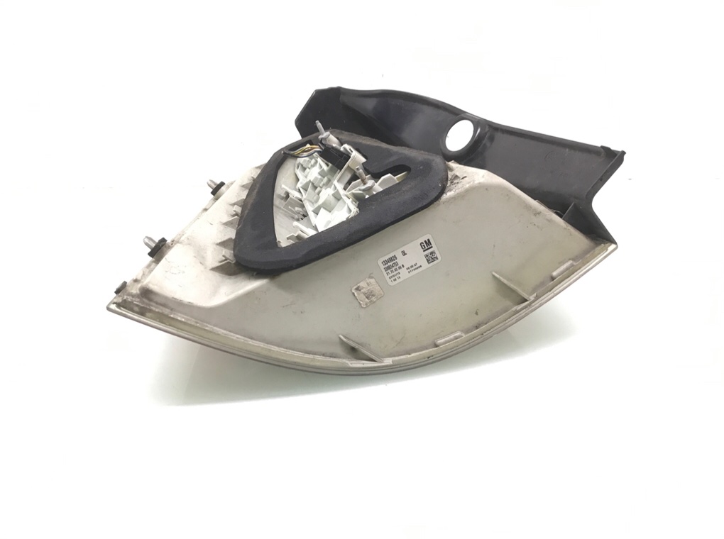 Фонарь задний правый бу для Opel Zafira B 1.7 CDTi, 2012 г. Фонарь задний правый бу для Opel Zafira B 1.7 CDTi, 2012 г.