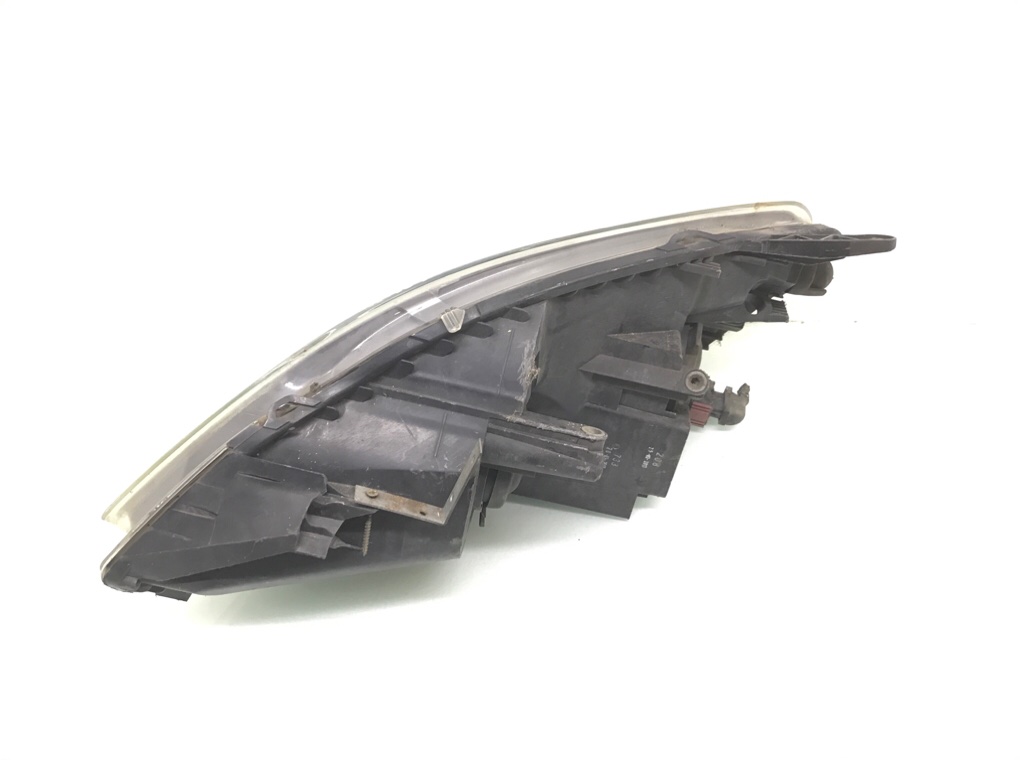 Фара правая бу для Opel Zafira B 1.7 CDTi, 2012 г. Фара правая бу для Opel Zafira B 1.7 CDTi, 2012 г.