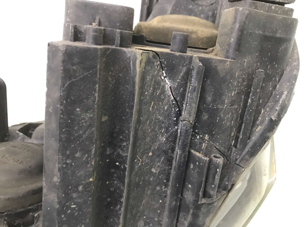 Фара правая бу для Opel Zafira B 1.7 CDTi, 2012 г. Фара правая бу для Opel Zafira B 1.7 CDTi, 2012 г.