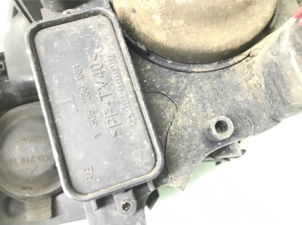 Фара правая бу для Opel Zafira B 1.7 CDTi, 2012 г. Фара правая бу для Opel Zafira B 1.7 CDTi, 2012 г.