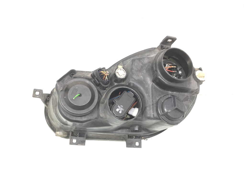 Фара правая бу для Volkswagen Polo 4 1.2 i, 2002 г. Фара правая бу для Volkswagen Polo 4 1.2 i, 2002 г.