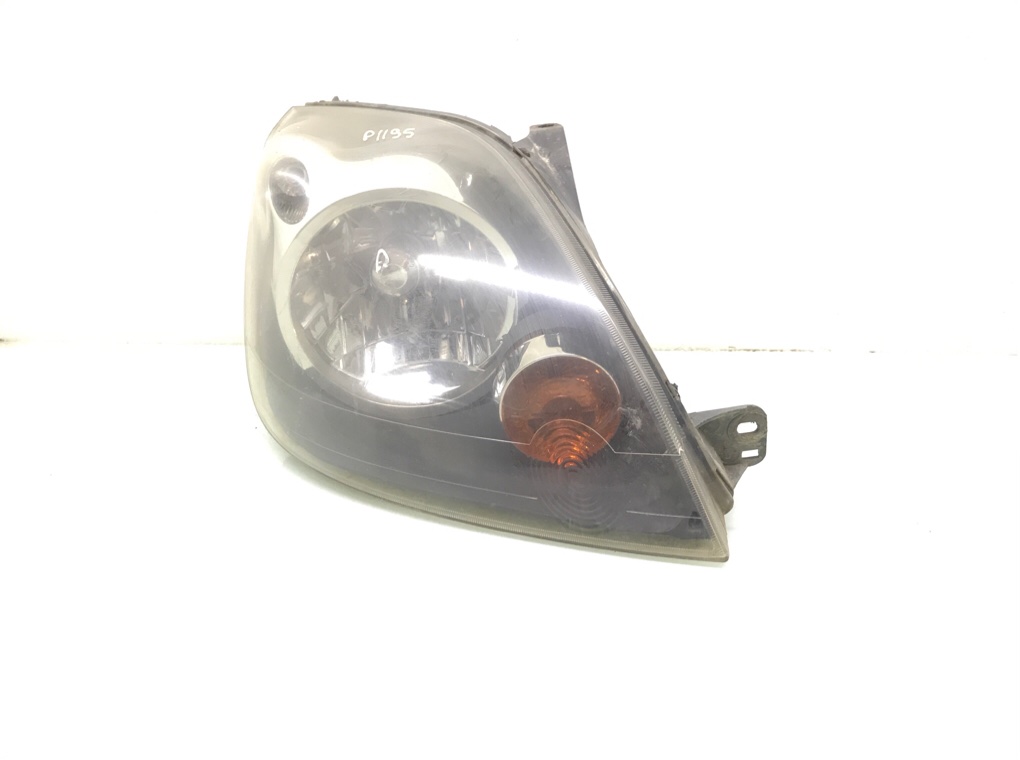 Фара правая бу для Ford Fiesta 5 1.4 TDCi,  2005 г.