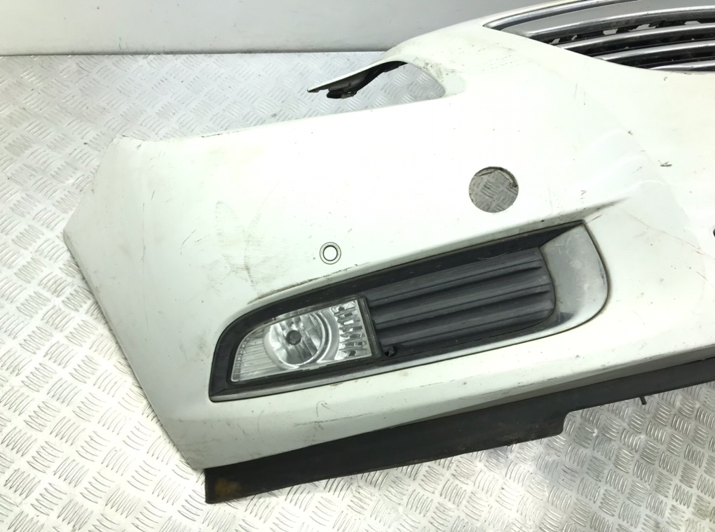 Бампер передний бу для Opel Insignia 1 2.0 CDTi,  2011 г.