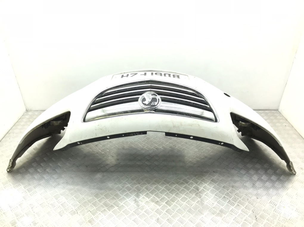 Бампер передний бу для Opel Insignia 1 2.0 CDTi,  2011 г.