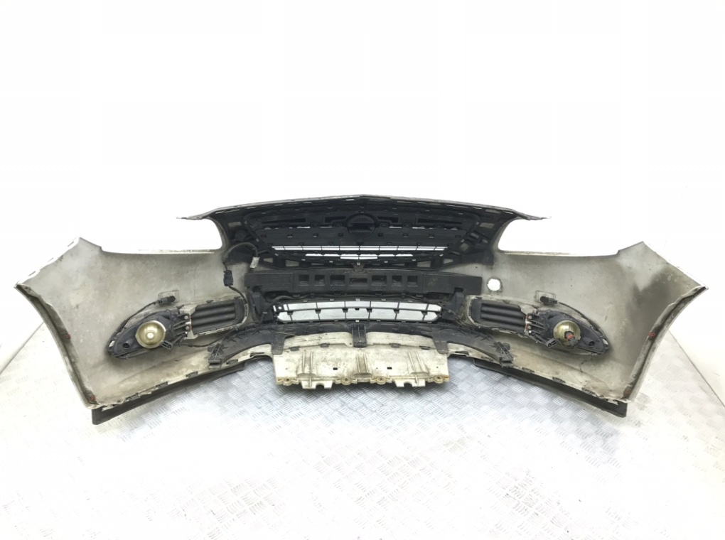 Бампер передний бу для Opel Insignia 1 2.0 CDTi,  2011 г.