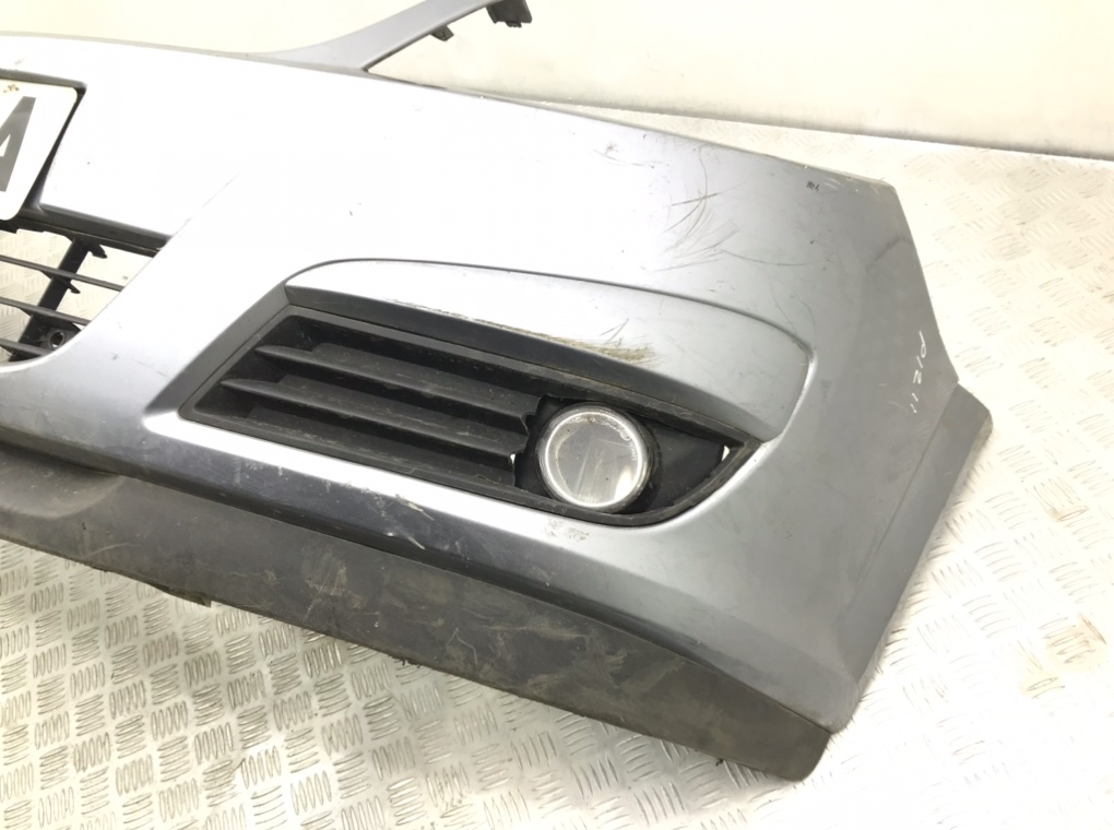 Бампер передний бу для Opel Vectra C 1.9 CDTi, 2007 г. Бампер передний бу для Opel Vectra C 1.9 CDTi, 2007 г.