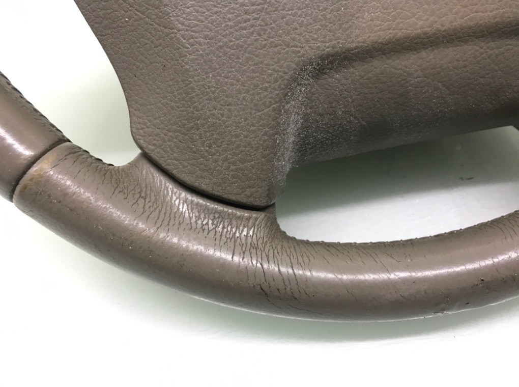 Руль бу для Volvo XC90 2.4 D5, 2004 г. Руль бу для Volvo XC90 2.4 D5, 2004 г.