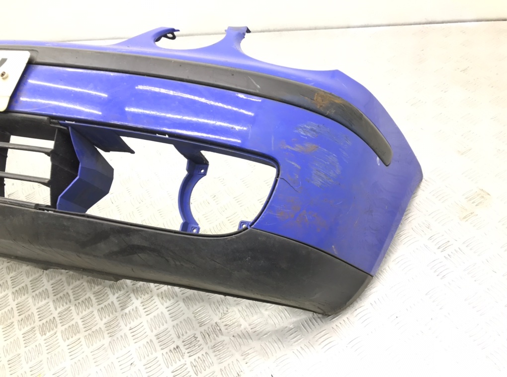 Бампер передний бу для Volkswagen Polo 4 1.2 i, 2002 г. Бампер передний бу для Volkswagen Polo 4 1.2 i, 2002 г.