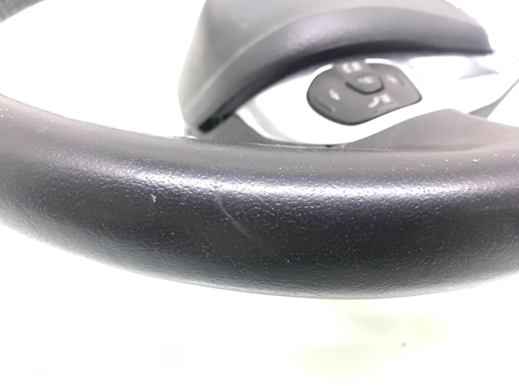 Руль бу для Ford Fiesta 6 1.6 i, 2010 г. Руль бу для Ford Fiesta 6 1.6 i, 2010 г.