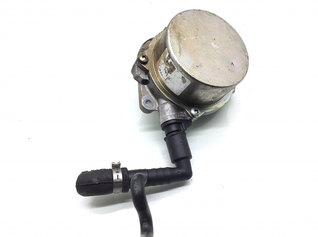 Насос вакуумный бу для Audi Q7 1 3.0 TDi, 2006 г. Насос вакуумный бу для Audi Q7 1 3.0 TDi, 2006 г.