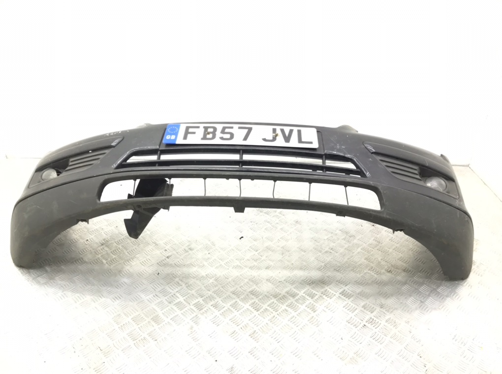 Бампер передний бу для Ford Focus 2 1.8 TDCi,  2008 г.