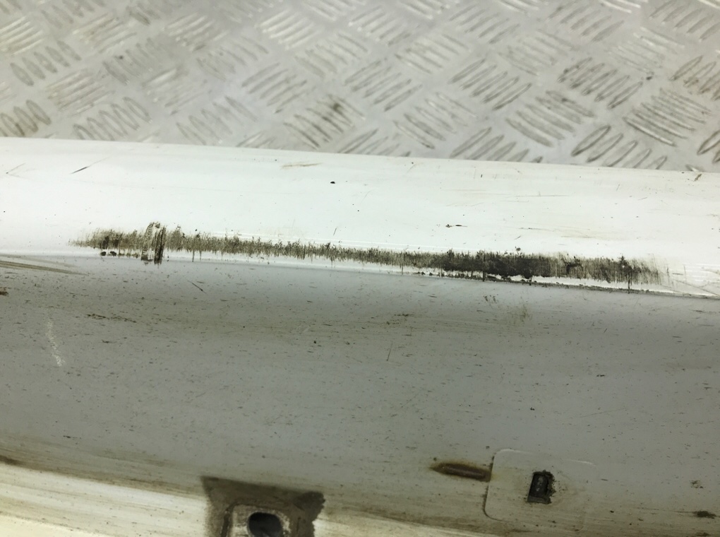 Накладка на порог бу для Opel Corsa D 1.4 i, 2009 г. Накладка на порог бу для Opel Corsa D 1.4 i, 2009 г.