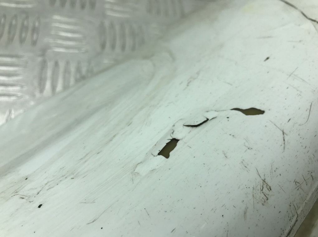 Накладка на порог бу для Opel Corsa D 1.4 i, 2009 г. Накладка на порог бу для Opel Corsa D 1.4 i, 2009 г.