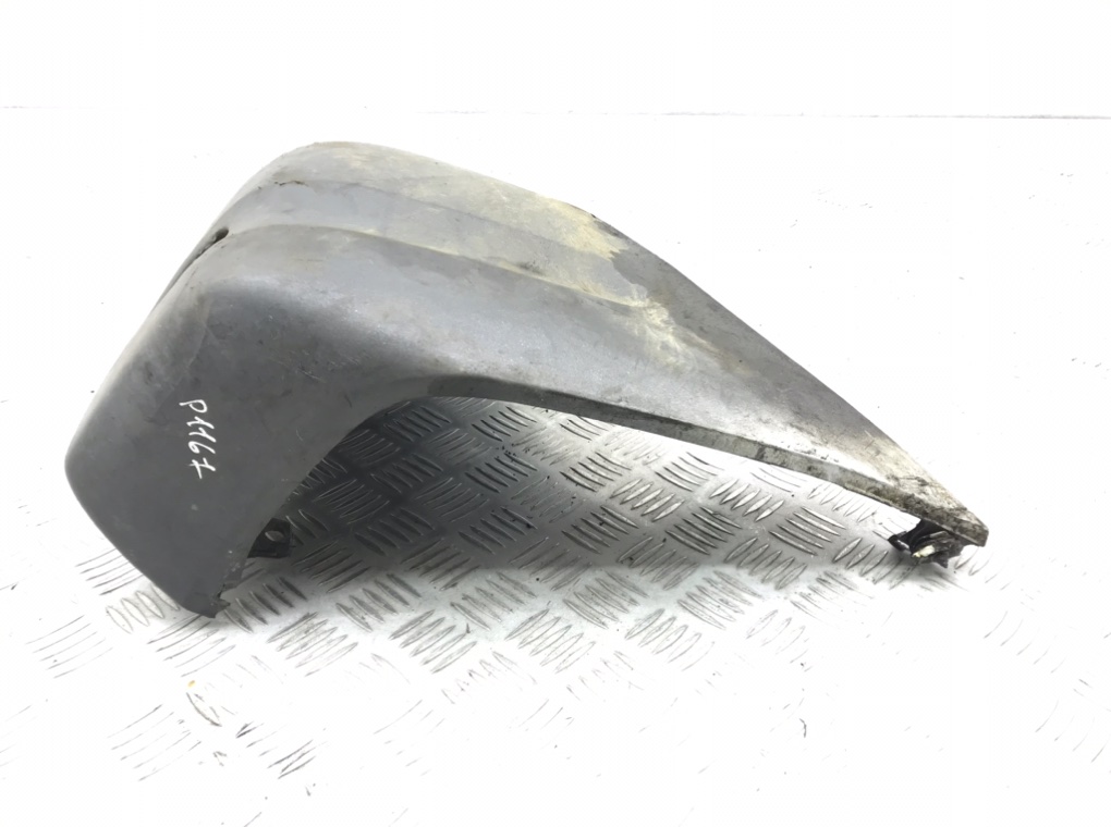 Клык бампера задний левый бу для Toyota RAV4 1 2.0 i, 1998 г. Клык бампера задний левый бу для Toyota RAV4 1 2.0 i, 1998 г.