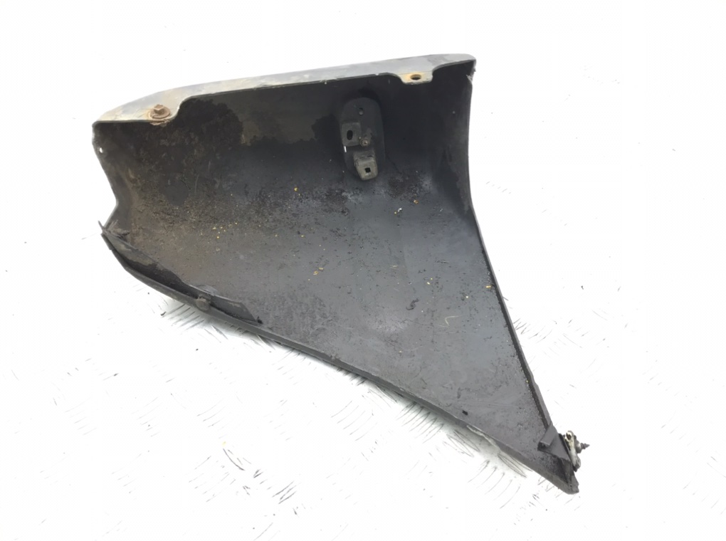 Клык бампера задний левый бу для Toyota RAV4 1 2.0 i, 1998 г. Клык бампера задний левый бу для Toyota RAV4 1 2.0 i, 1998 г.