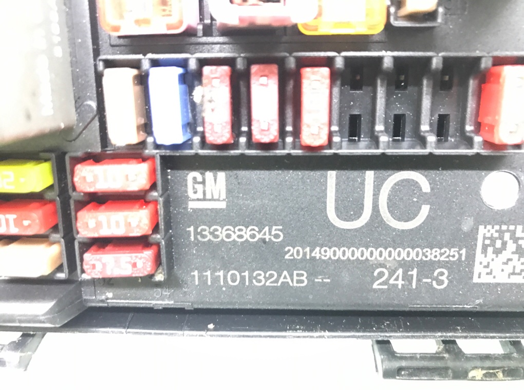 Блок предохранителей бу для Opel Zafira C 2.0 CDTi, 2013 г. Блок предохранителей бу для Opel Zafira C 2.0 CDTi, 2013 г.