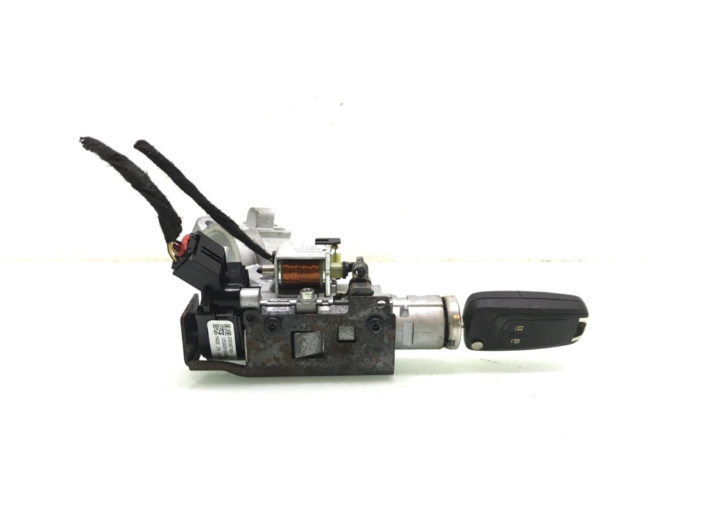 Замок зажигания бу для Opel Insignia 1 2.0 CDTi, 2011 г. Замок зажигания бу для Opel Insignia 1 2.0 CDTi, 2011 г.