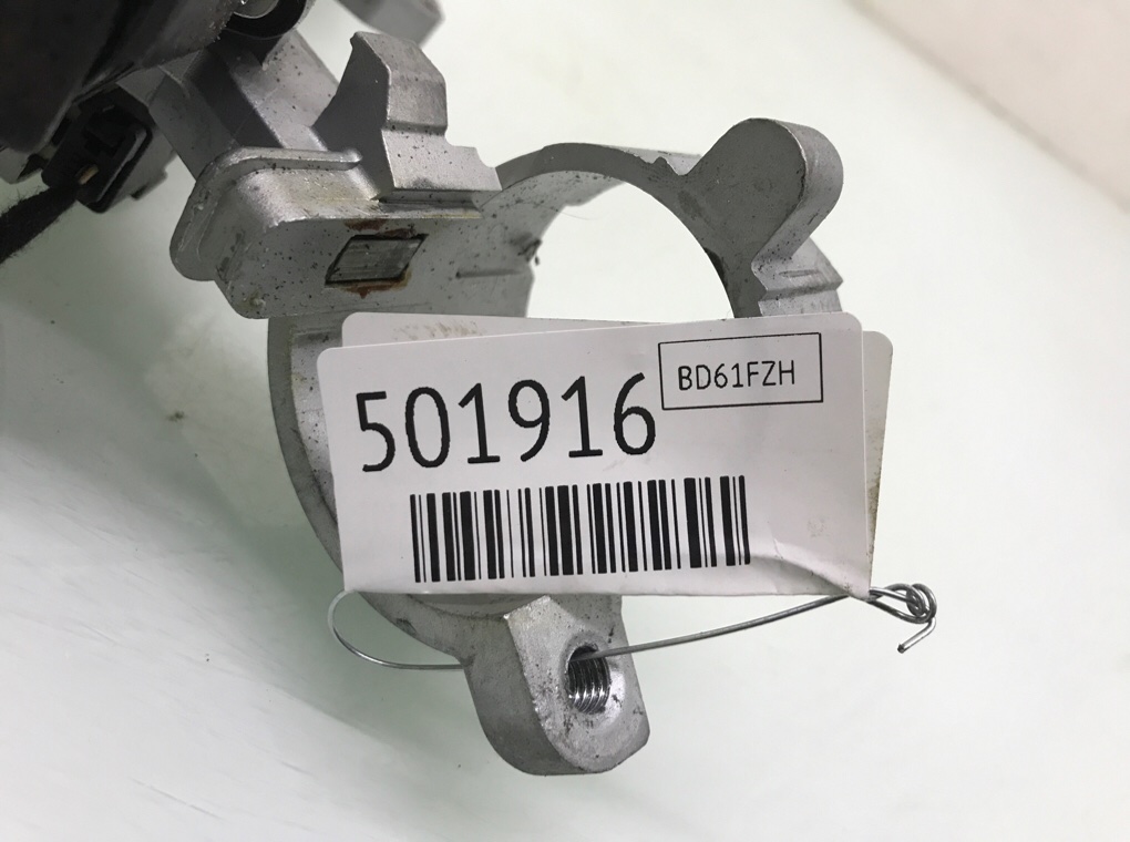 Замок зажигания бу для Opel Insignia 1 2.0 CDTi, 2011 г. Замок зажигания бу для Opel Insignia 1 2.0 CDTi, 2011 г.