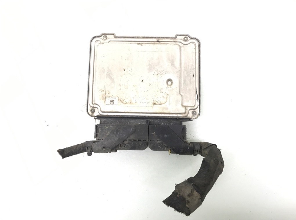 Блок управления двигателем бу для Opel Vectra C 1.9 CDTi, 2007 г. Блок управления двигателем бу для Opel Vectra C 1.9 CDTi, 2007 г.