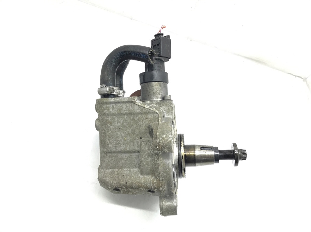 ТНВД бу для BMW 1 E87/E81/E82/E88 2.0 TD, 2010 г. ТНВД бу для BMW 1 E87/E81/E82/E88 2.0 TD, 2010 г.