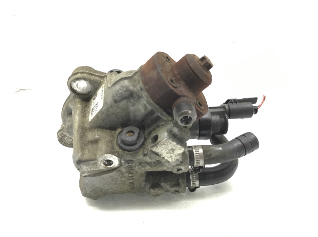 ТНВД бу для BMW 1 E87/E81/E82/E88 2.0 TD, 2010 г. ТНВД бу для BMW 1 E87/E81/E82/E88 2.0 TD, 2010 г.