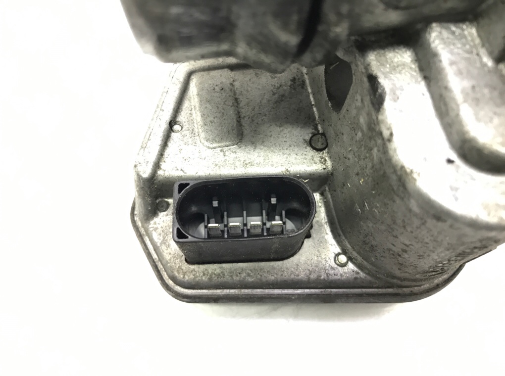 Заслонка дроссельная бу для BMW 1 E87/E81/E82/E88 2.0 TD, 2010 г. Заслонка дроссельная бу для BMW 1 E87/E81/E82/E88 2.0 TD, 2010 г.