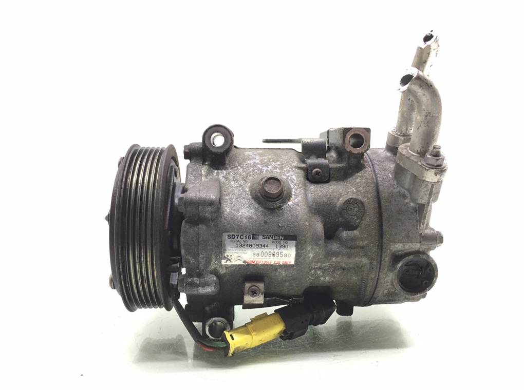 Компрессор кондиционера бу для Peugeot 3008  1.6 HDi,  2014 г.