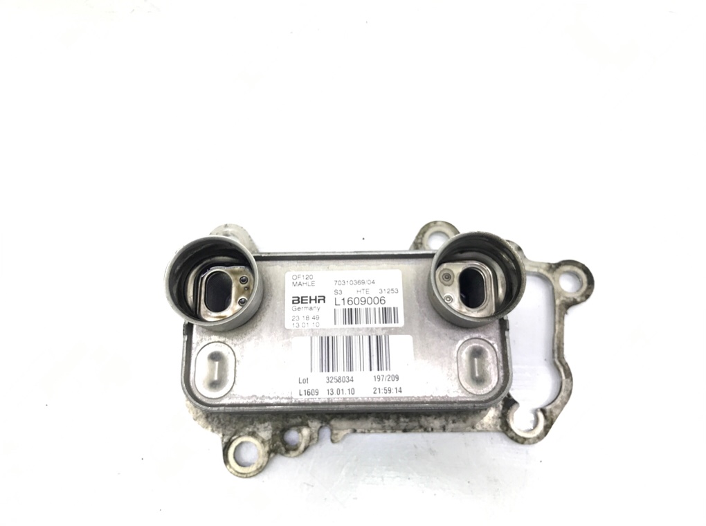 Радиатор масляный бу для BMW 1 E87/E81/E82/E88 2.0 TD, 2010 г. Радиатор масляный бу для BMW 1 E87/E81/E82/E88 2.0 TD, 2010 г.