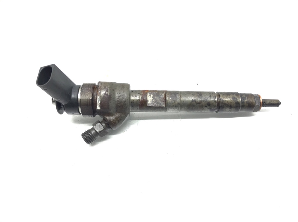 Форсунка бу для BMW 1 E87/E81/E82/E88 2.0 TD,  2010 г.