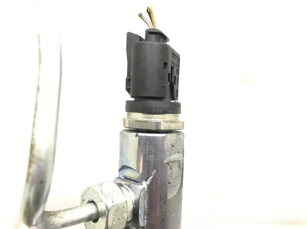 Топливная рампа бу для BMW 3 E90/E91/E92/E93 2.0 TD,  2009 г.