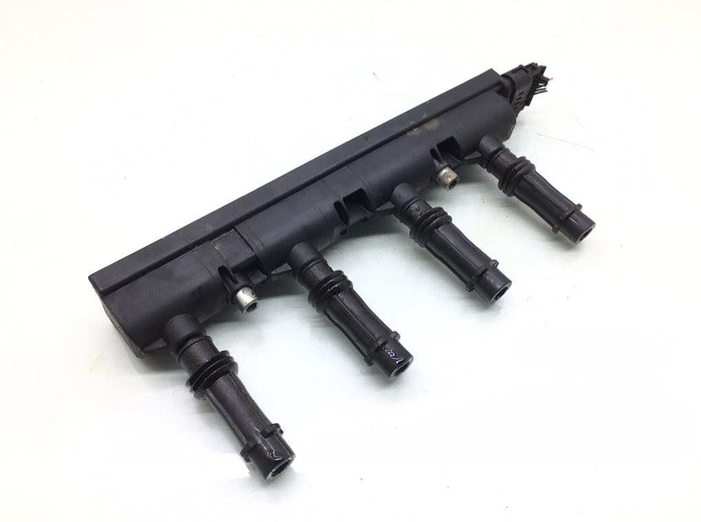 Катушка зажигания бу для Opel Corsa D 1.4 i,  2011 г.