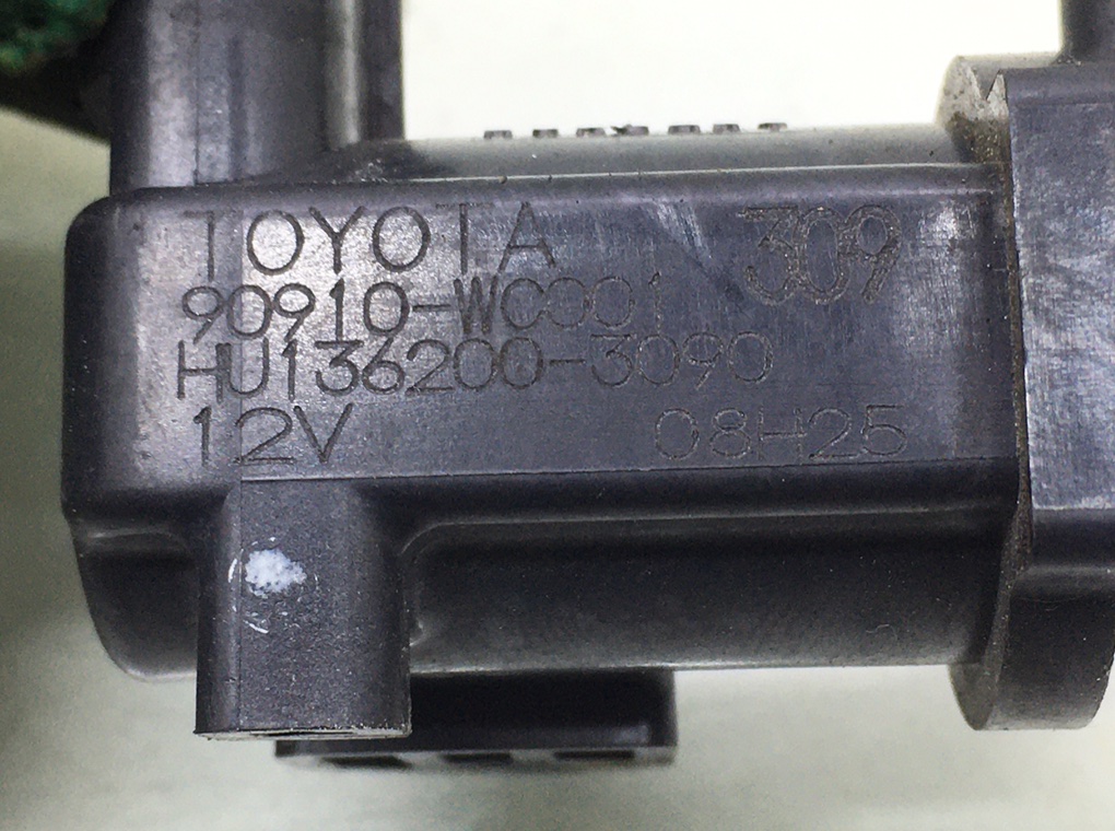 Клапан электромагнитный бу для Peugeot 107  1.0 i,  2006 г.